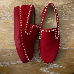 NEVER WORN Pik Boat slip on sneakers suede